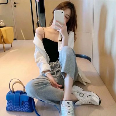 拥抱星星的月亮